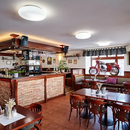 Hotel Zlata Hvezda 3*