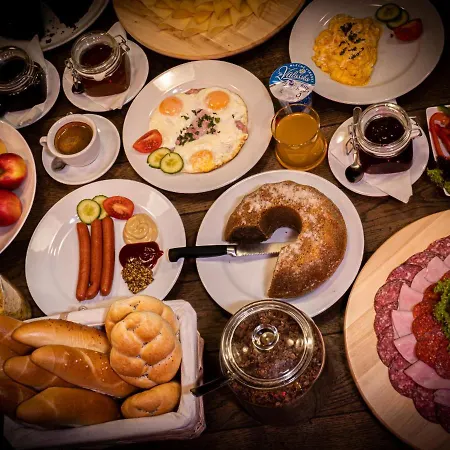 Zlata Hvezda Hotel 3*